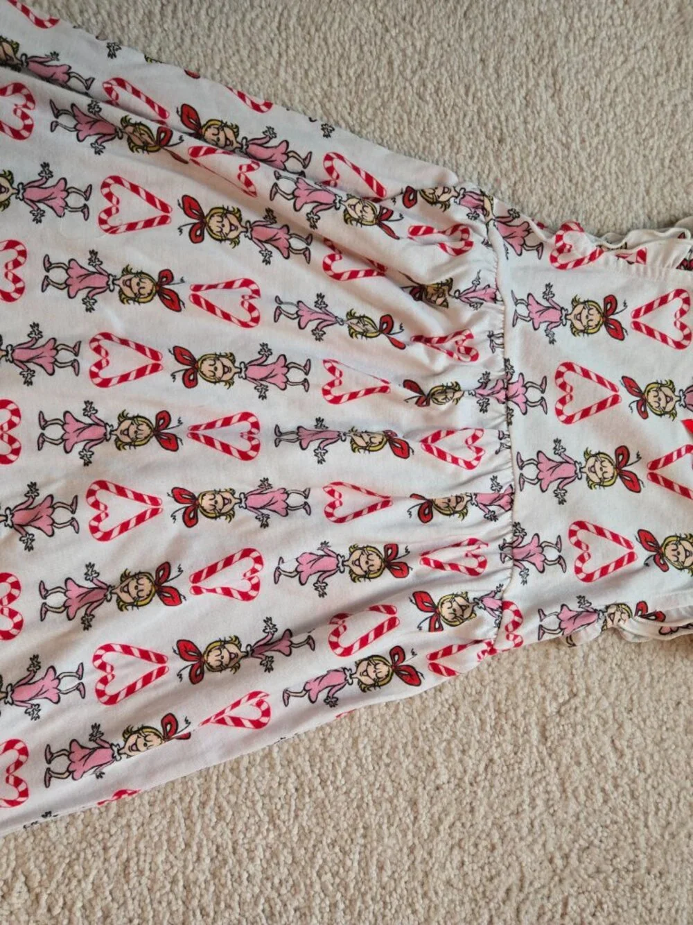 Girls Hanna Andersson Grinch themed nightgown size 5